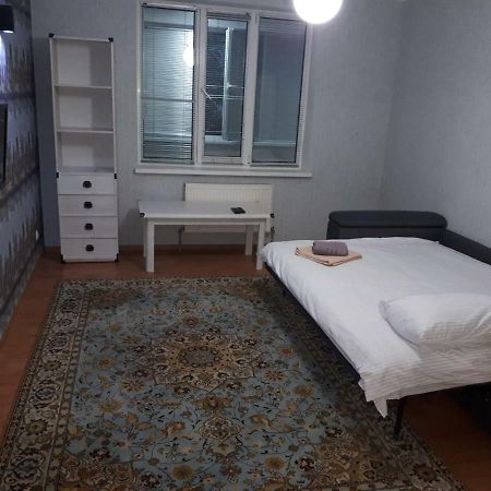 Large 2-Bedroom Apartament In The Center Chişinau Exteriör bild